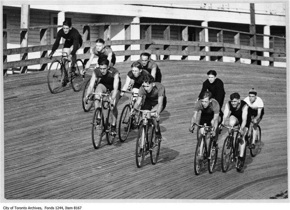 Bicycle race at Velodrome, Scarboro Beach Park, c. 1926