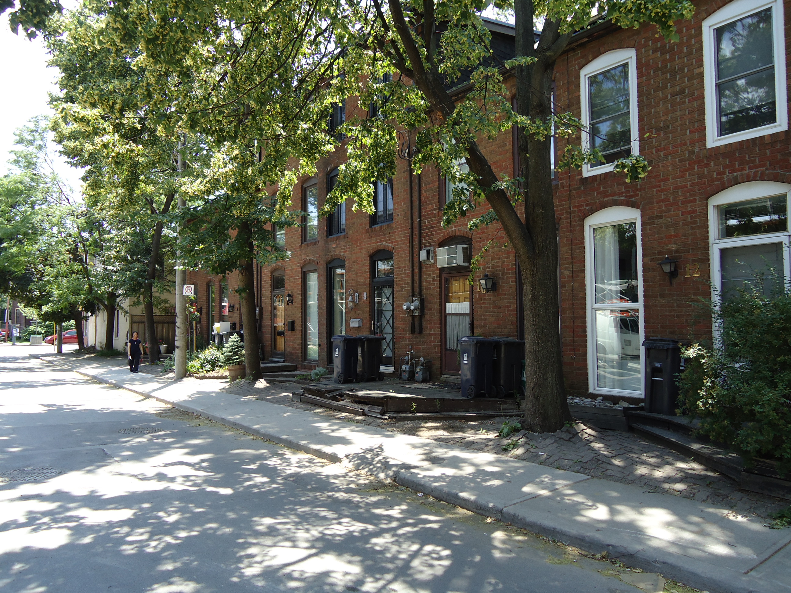 Verral Mews, built with Russell brick